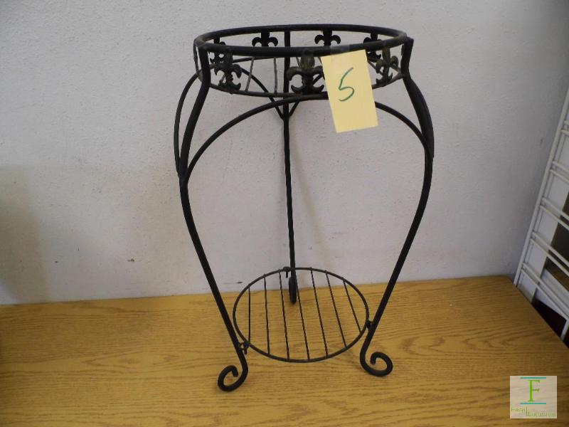 2 Tier Plant Stand