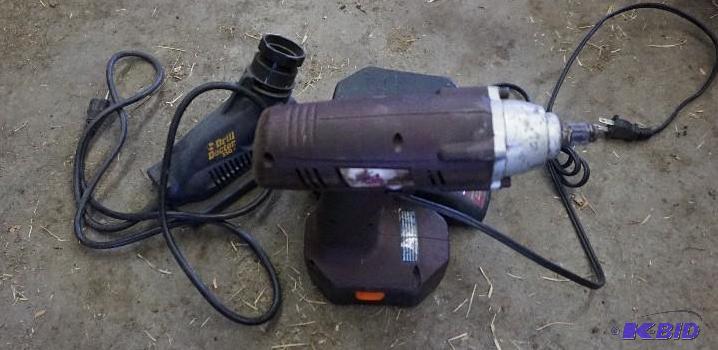 lot 33 image: Cordless Drill Driver With Drill Doctor Elect...