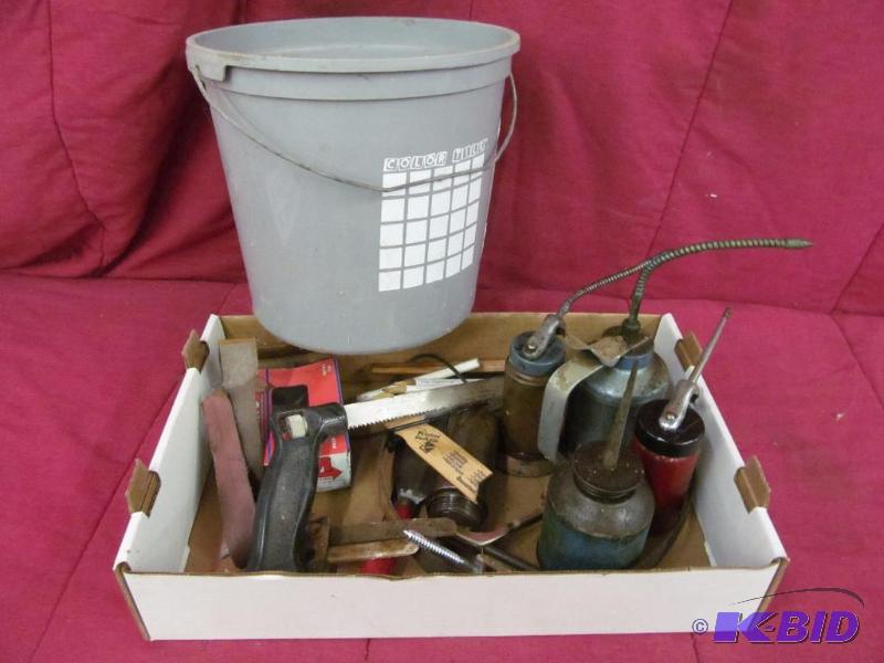 Oil squirt cans