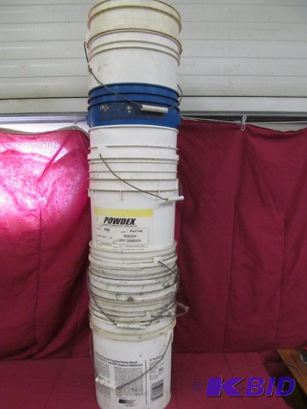 5 gallon pails