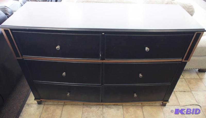 6 Drawer Dresser. BlackGold...