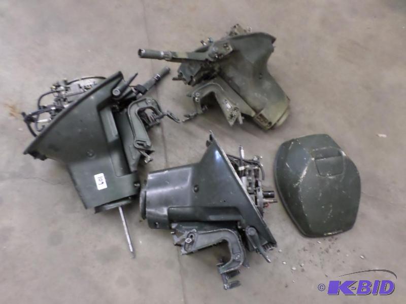 lot 109 image: (3) Johnson 9.5HP Motors For Parts...
