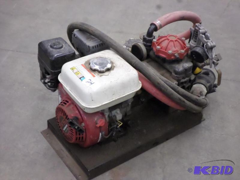 lot 24 image: Commercial Gas-Powerd Pump Unit, Honda GX160 ...