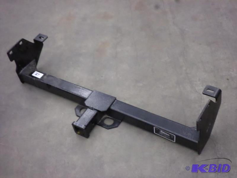 lot 27 image: Unused Putnam Class-3 Reciever Hitch...