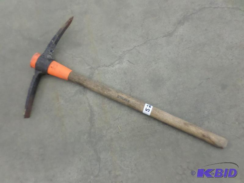 lot 52 image: Truper Pick Axe...
