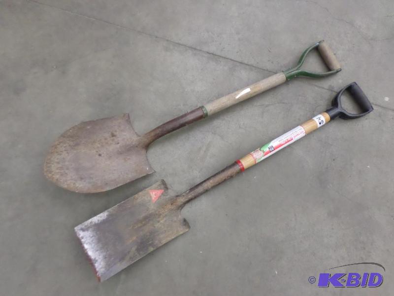 lot 54 image: (1) Flat & (1) Spade Shovels...