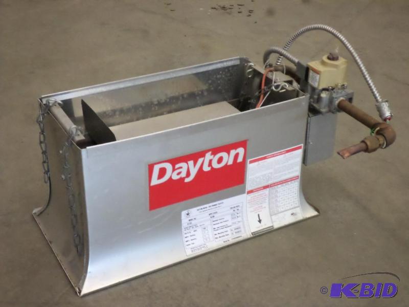lot 67 image: Dayton Model 3E132E Commercial 30000 BTU Natu...