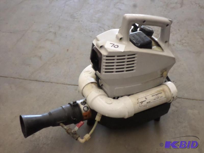 lot 70 image: Bug Barrier Gas Powered Bug Fogger Unit...
