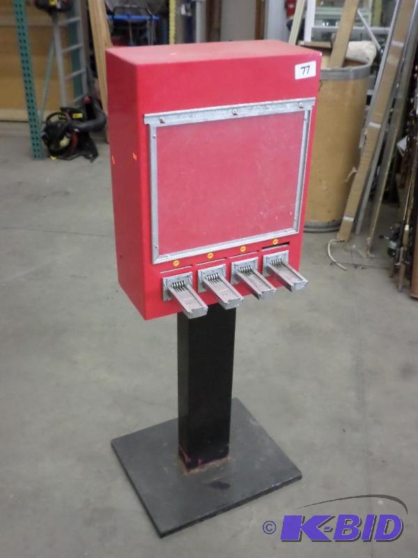 lot 77 image: 4-Section Coin-Operated Vending Machine, No K...