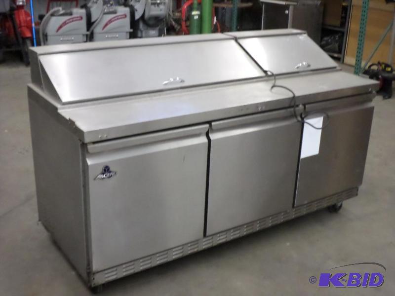 lot 79 image: Ascend JSP-7218 Commercial NSF-Certified Stai...