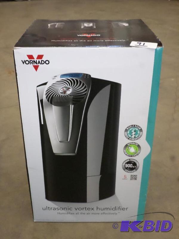 lot 91 image: Vornado Ultrasonic Vortex Humidifier...