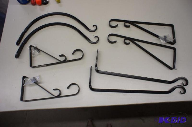 New Forged Hooks for hanging plants - (8) tot...