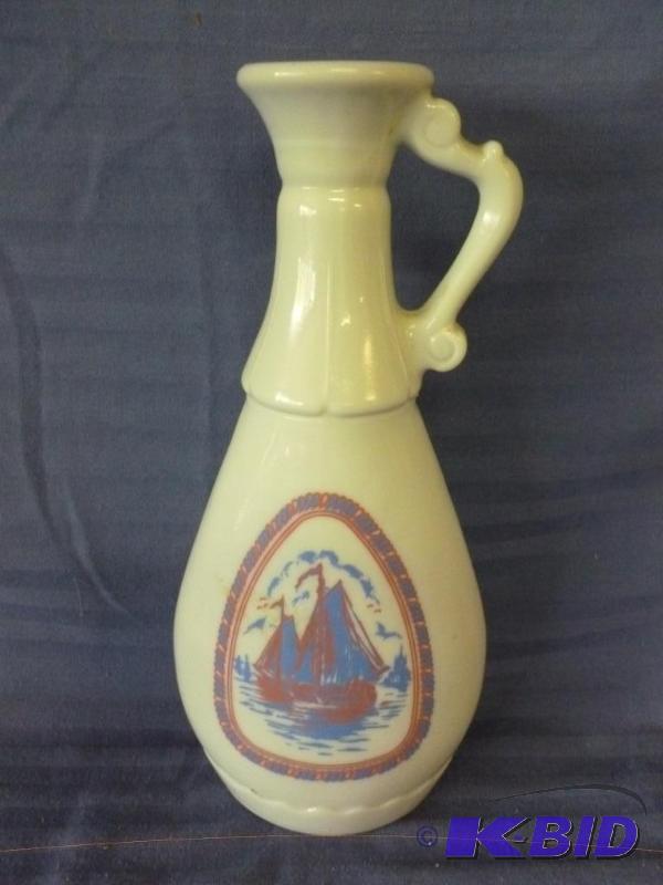 lot 117 image: Vintage 1960s painted milk glass decanter ju...