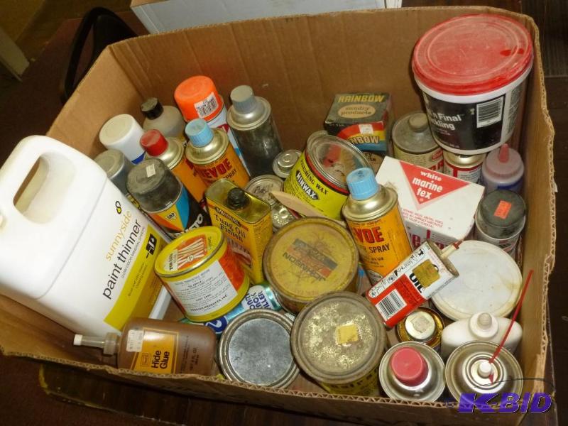 lot 122 image: Large lot that includes paste wax, spray pain...