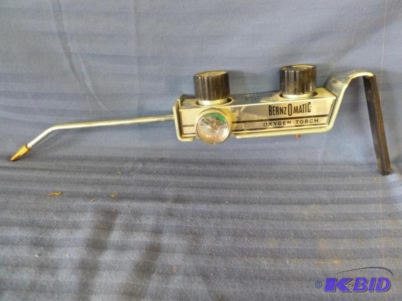 lot 157 image: Bernz-O-Matic&nbspoxygen torch head, appears...
