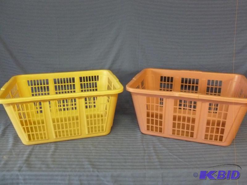 lot 176 image: Lot of two large laundry baskets. ...