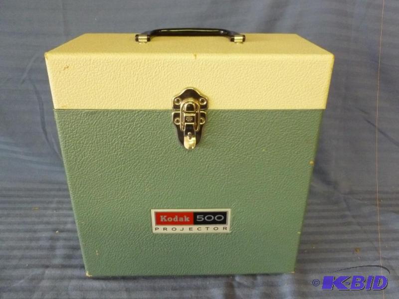 lot 195 image: Vintage Kodak 500 Projector. ...
