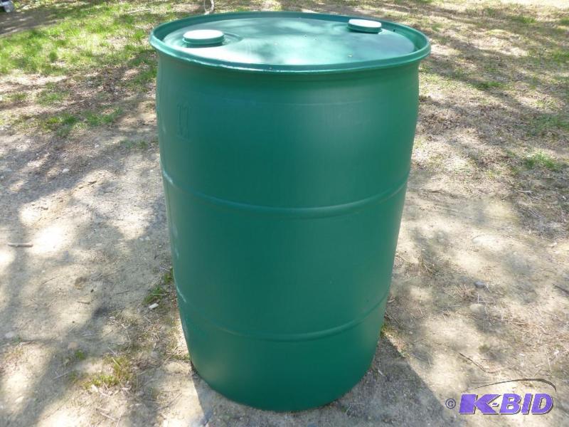lot 217 image: Large 55 gallon plastic barrel, comes with tw...