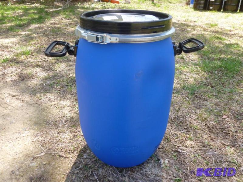 lot 241 image: 8 - 10 gallon food grade plastic storage drum...