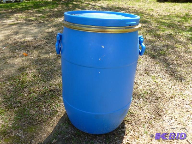 lot 242 image: 15 gallon food grade plastic storage drum wit...