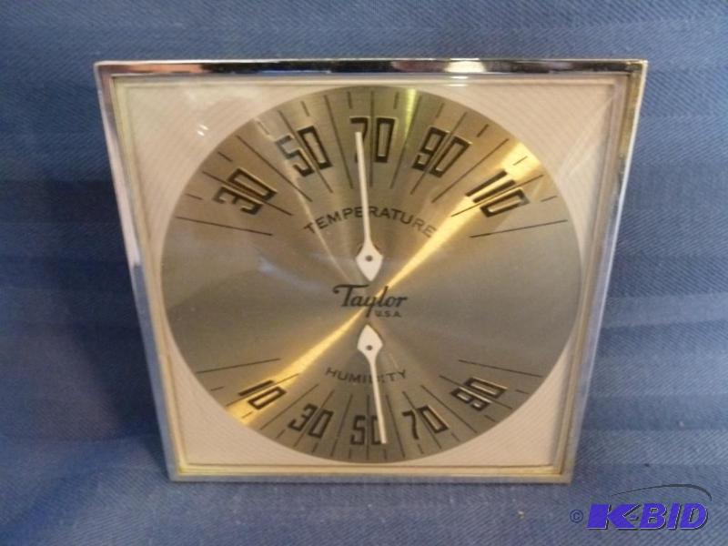 lot 33 image: Taylor USA desktop temperature and humidity s...