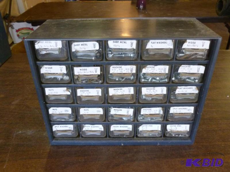 lot 70 image: Nice 25 drawer shop organizer with small hand...