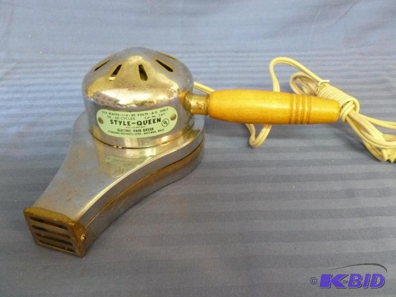 lot 78 image: Vintage Standard Products Corp, wood handled ...