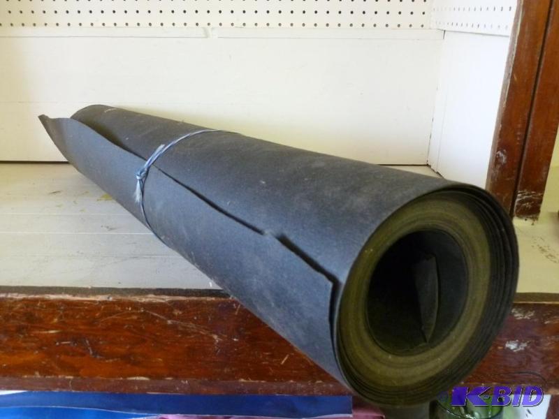 lot 85 image: Large roll of tar paper. ...