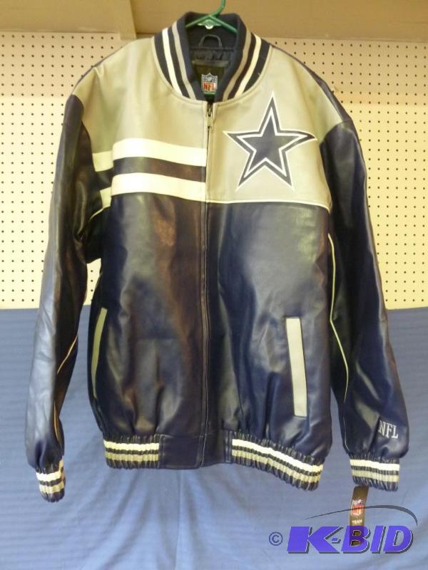 lot 90 image: NFL - Dallas Cowboys Poly Vinyl Insulated Ja...