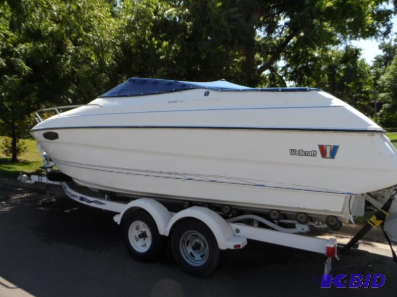 1994 Wellcraft Eclipse model 236SCS&nbsp23.5...