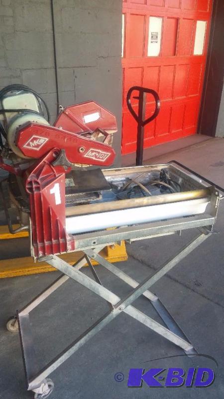 MK 101 Masonry Saw and rolling Stand