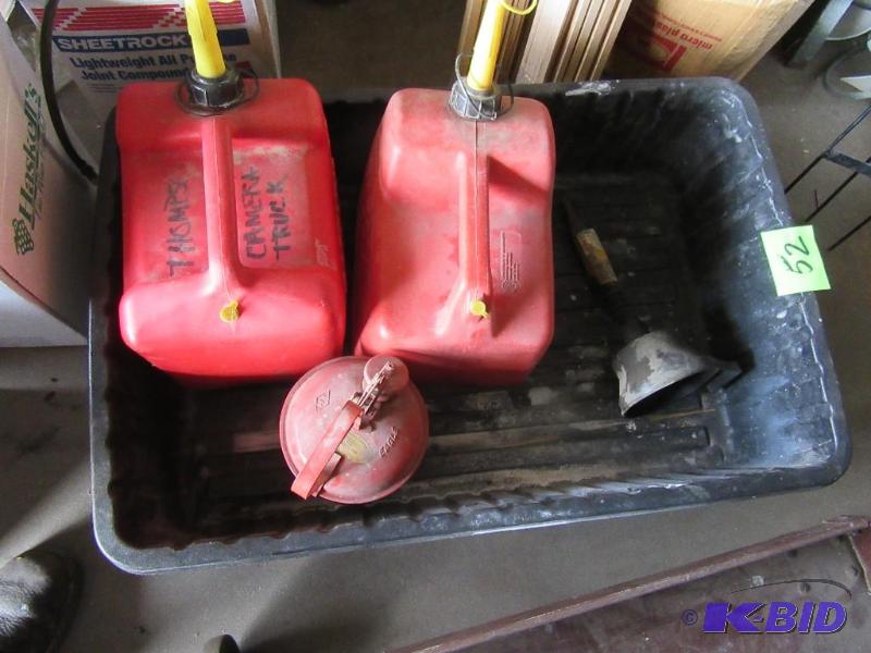 Plastic Tray, 2 Gas Cans, Safety Can