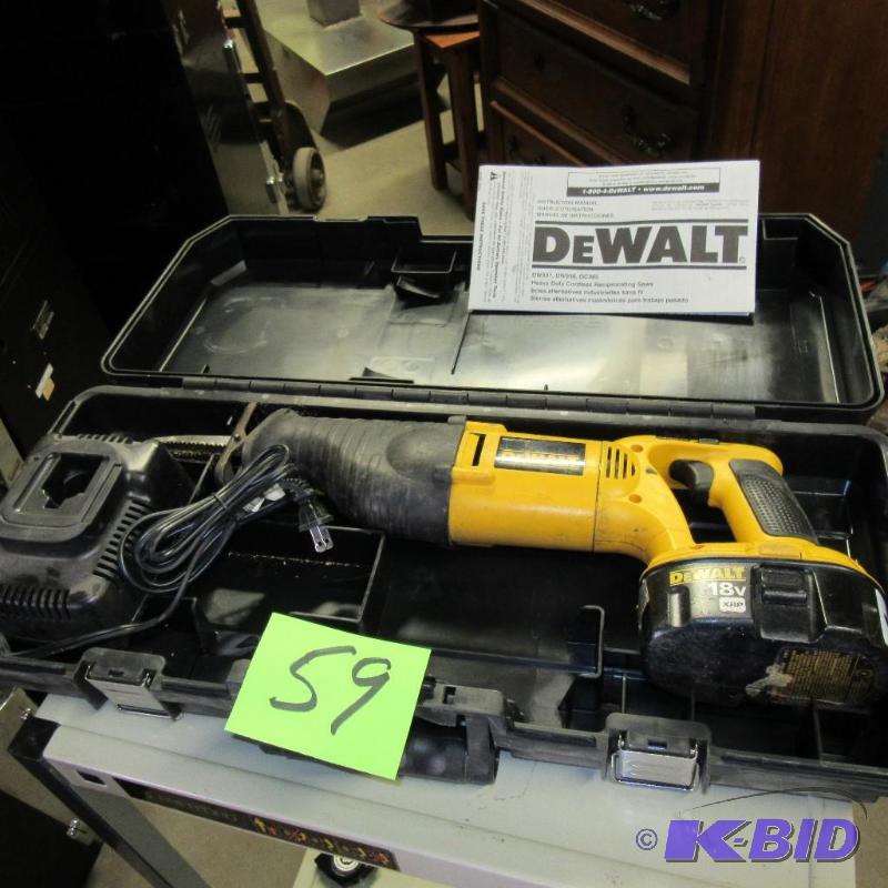 DEWALT 18 V Heavy Duty Cordless Reciprocating saw.. Tested and Works