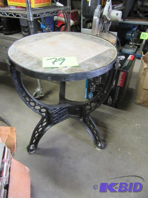 Round End table