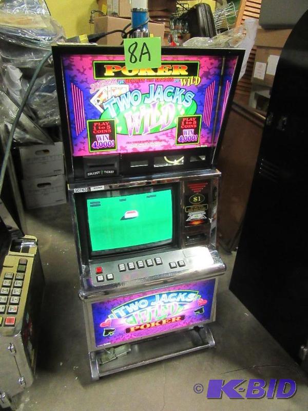 2 Jacks Wild Slot Machine