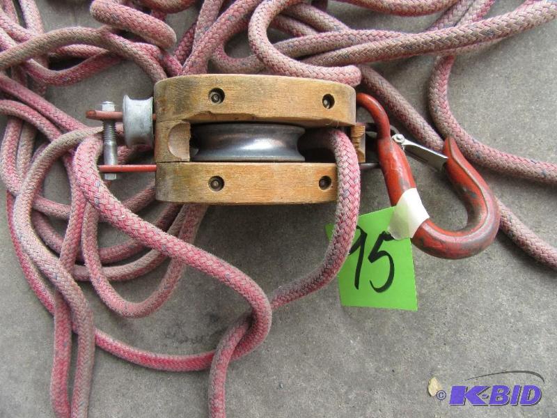 75 ft rope with wood pulley