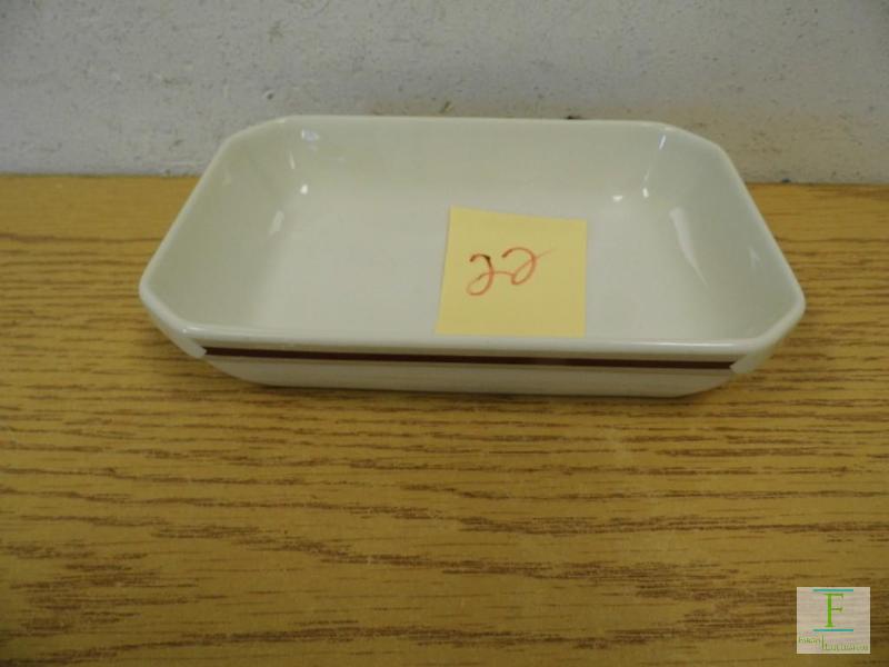 lot 22 image: Northwest Airline Dishes