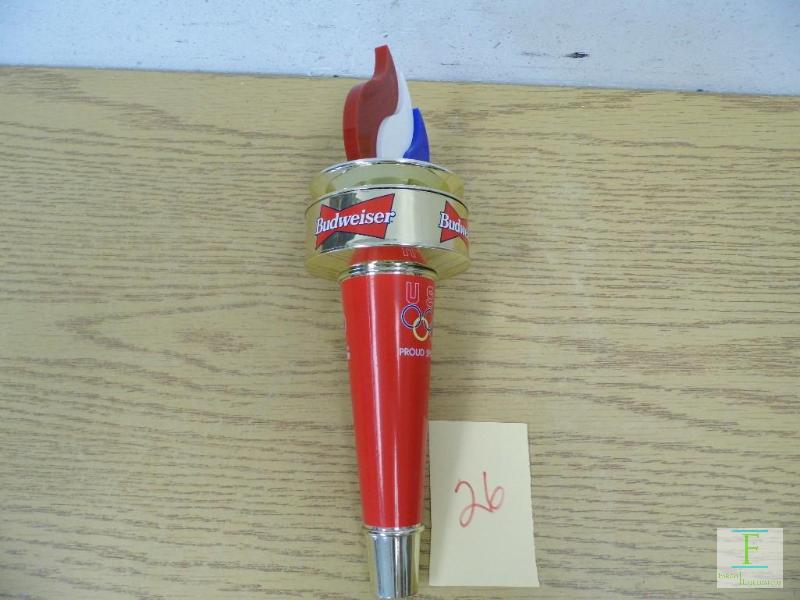 lot 26 image: Budweiser Beer Tap Handle