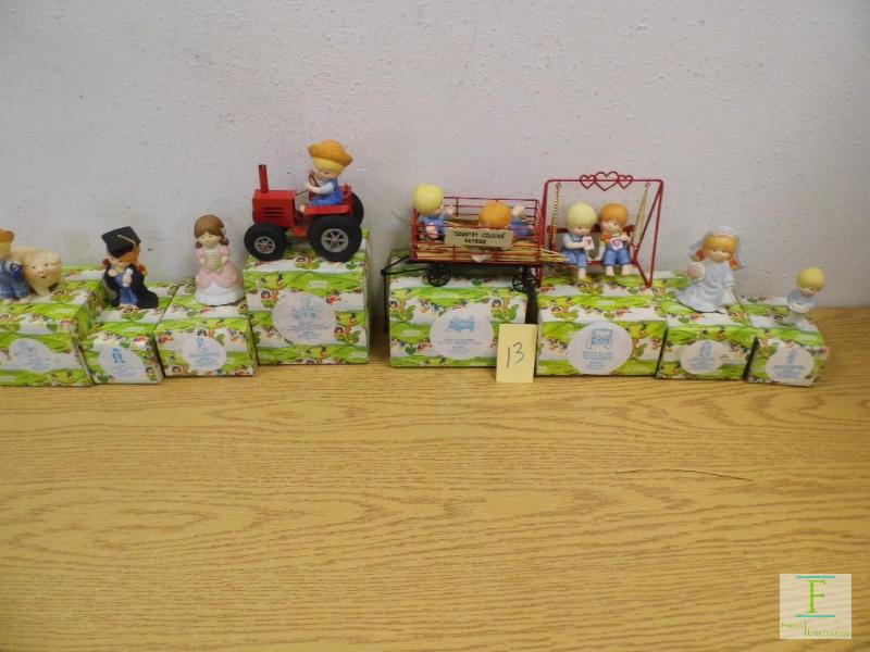 Country Cousins Figures