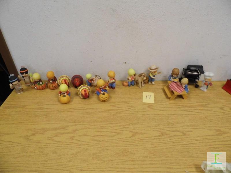 Country Cousins Figures
