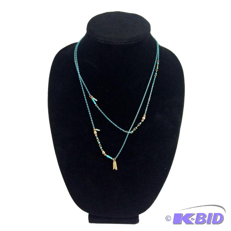 lot 28 image: NECKLACE