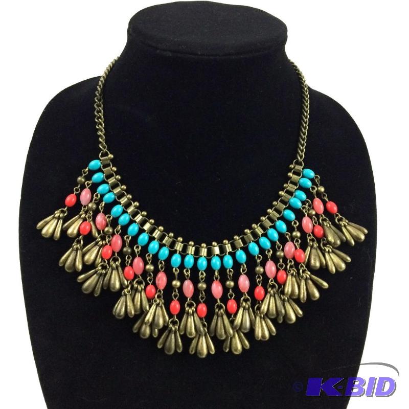 lot 44 image: Exotic looking neck lace