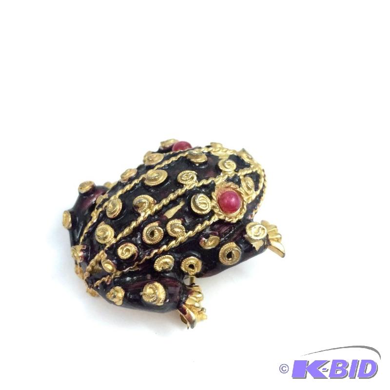 lot 50 image: Cloisonn open wire work vintage frog pin by KJL