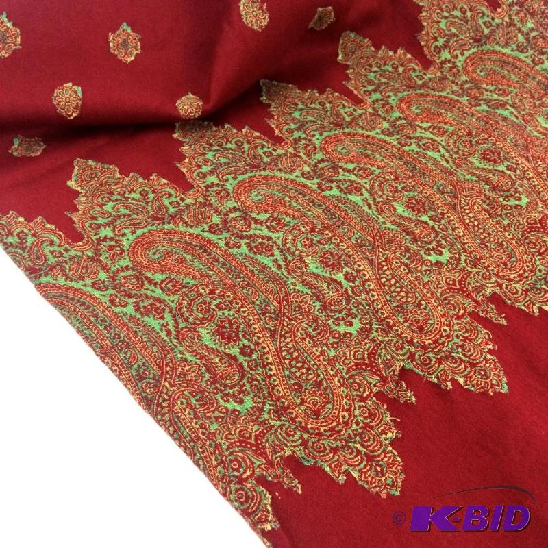 lot 58 image: Beautiful textile table cloth Middle eastern patterns.