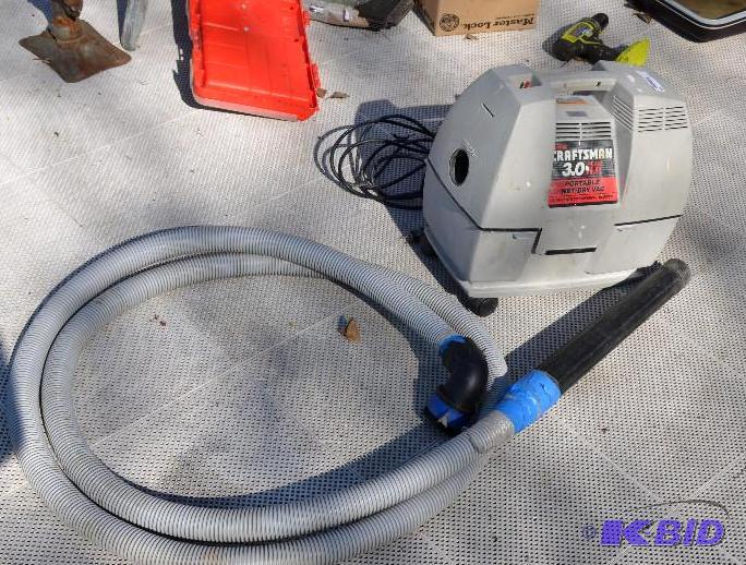 lot 156 image: Craftsman portable wetdry vac...