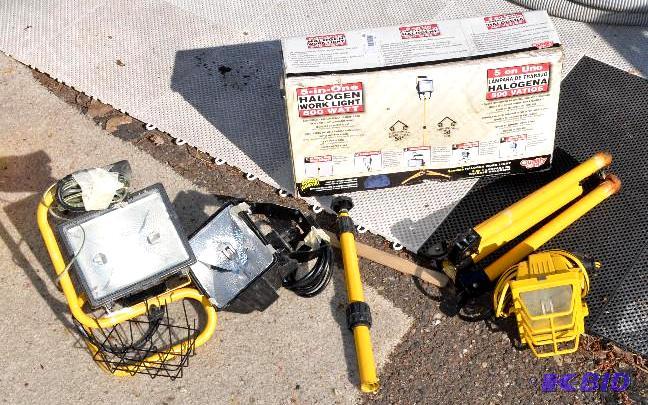 lot 172 image: 5 in 1 halogen work light new in box, 2 work ...