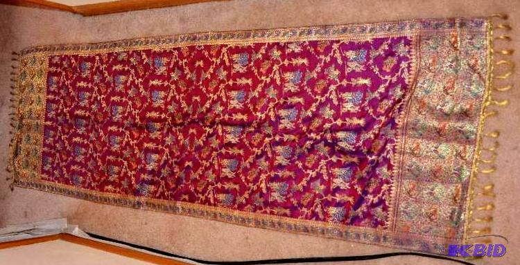 lot 200 image: Scarf 24x72"...