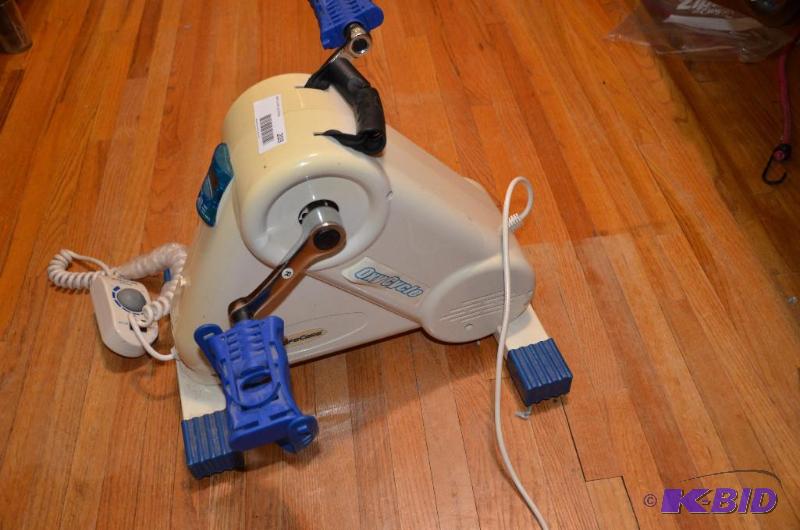 lot 203 image: Medical exercise equipment, OxyCycle Life Car...