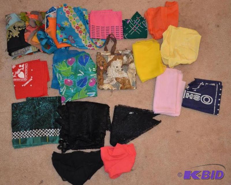 lot 204 image: Assorted scarfs...