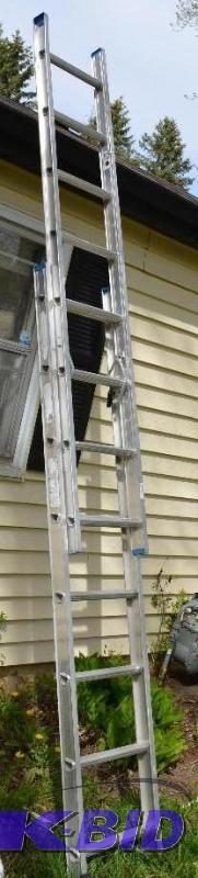 lot 228 image: Werner 16 foot aluminum extension ladder...